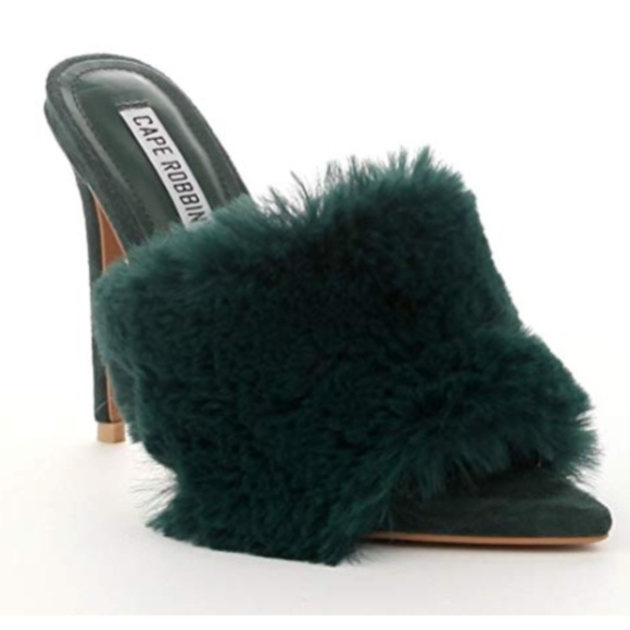 cape robbin fur heels